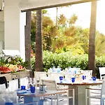 Puente Romano Beach Resort 